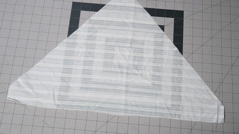 Tutorial: How to Make a Basic Bandana Headband - Fabricated Closet