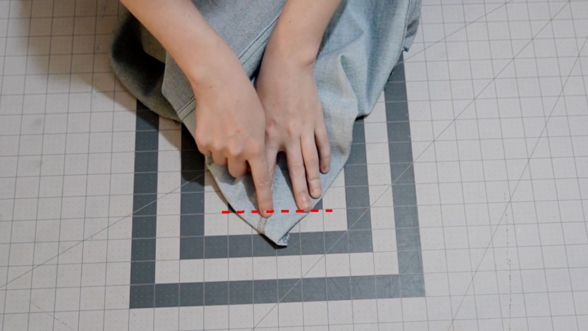 sew triangles at bottom of bag