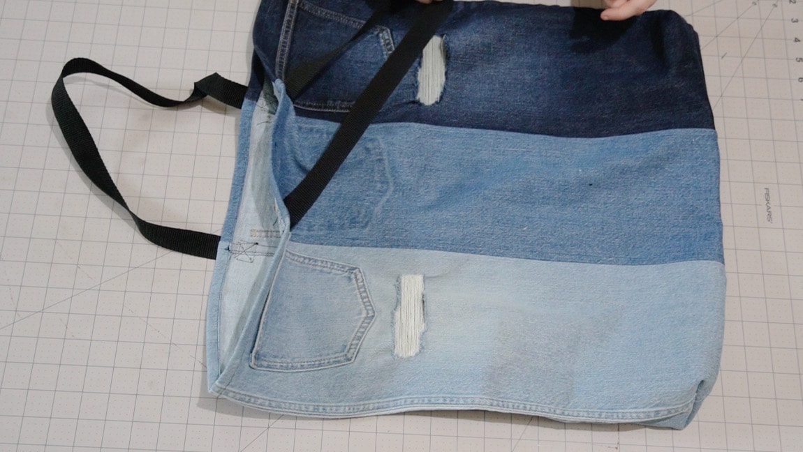 add handles to bag
