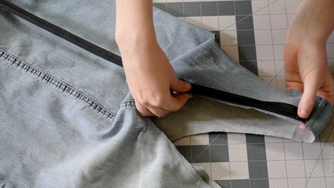 sew double fold bias tape to the right side of bag
