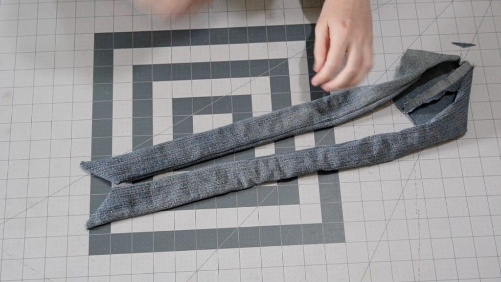 turn belt to right side