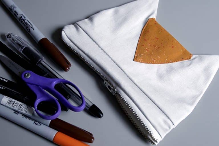 cat zipper pouch