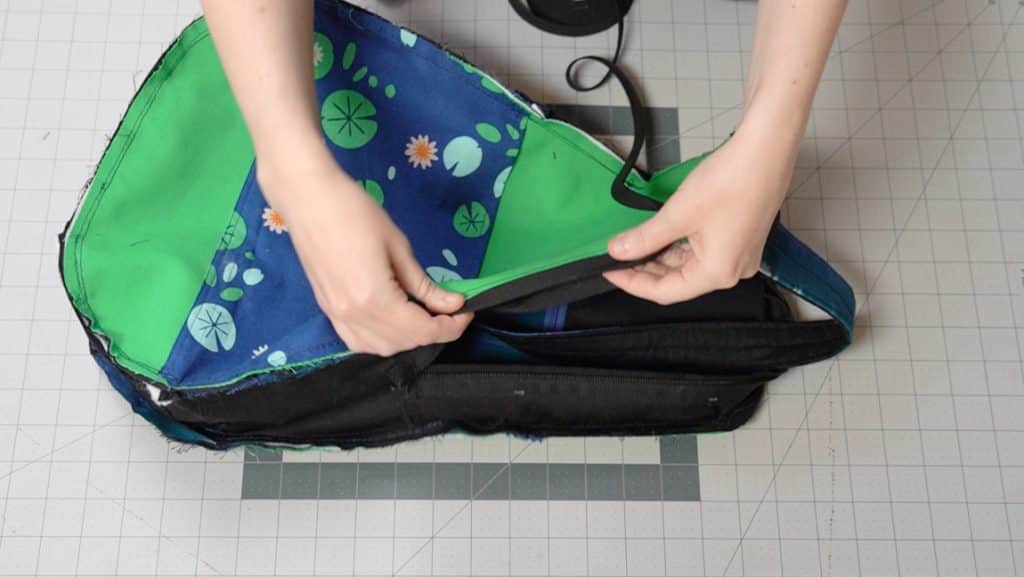 use double fold bias tape to encase the seams to finish it