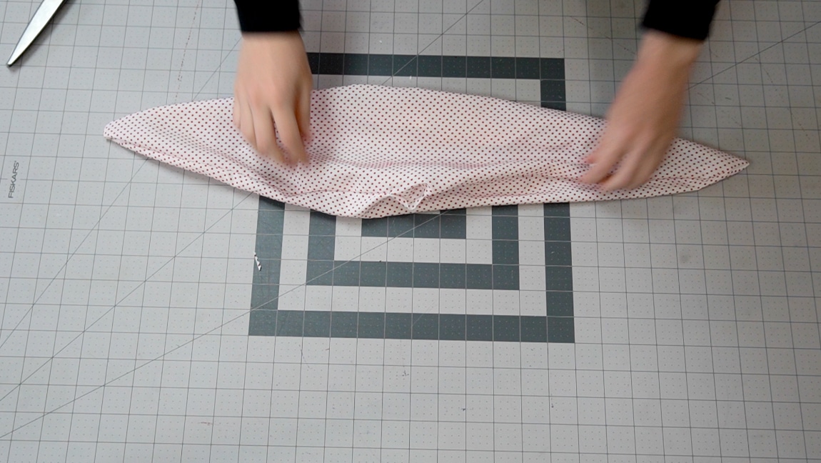 turn the scarf to the right side