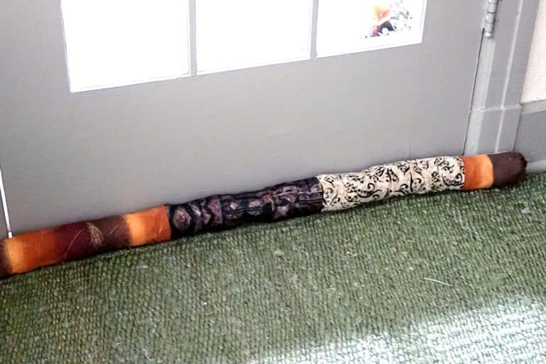 Tutorial: Draft Stopper Door stop With Fabric Scraps