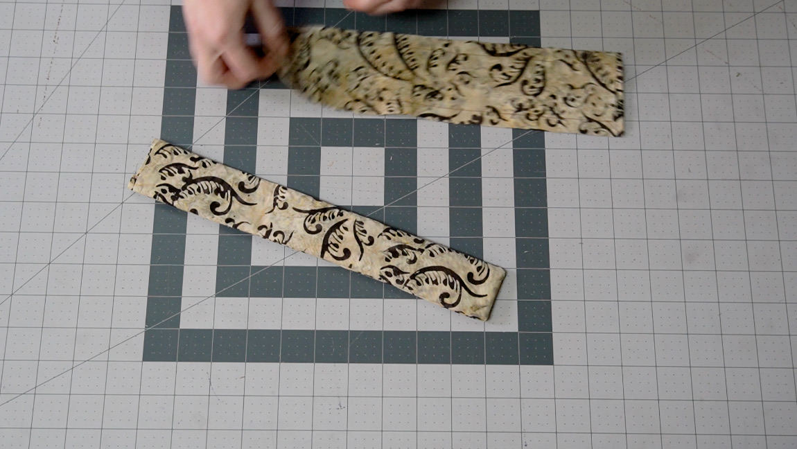 turn the straps to the right side