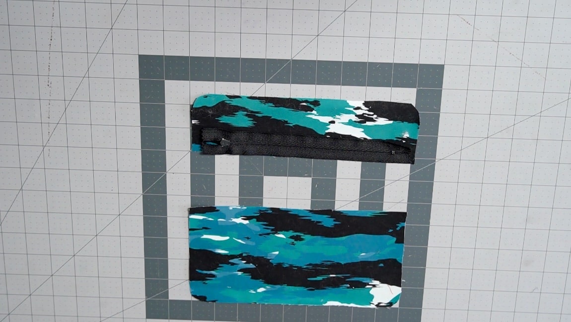 sew zipper to top back piece