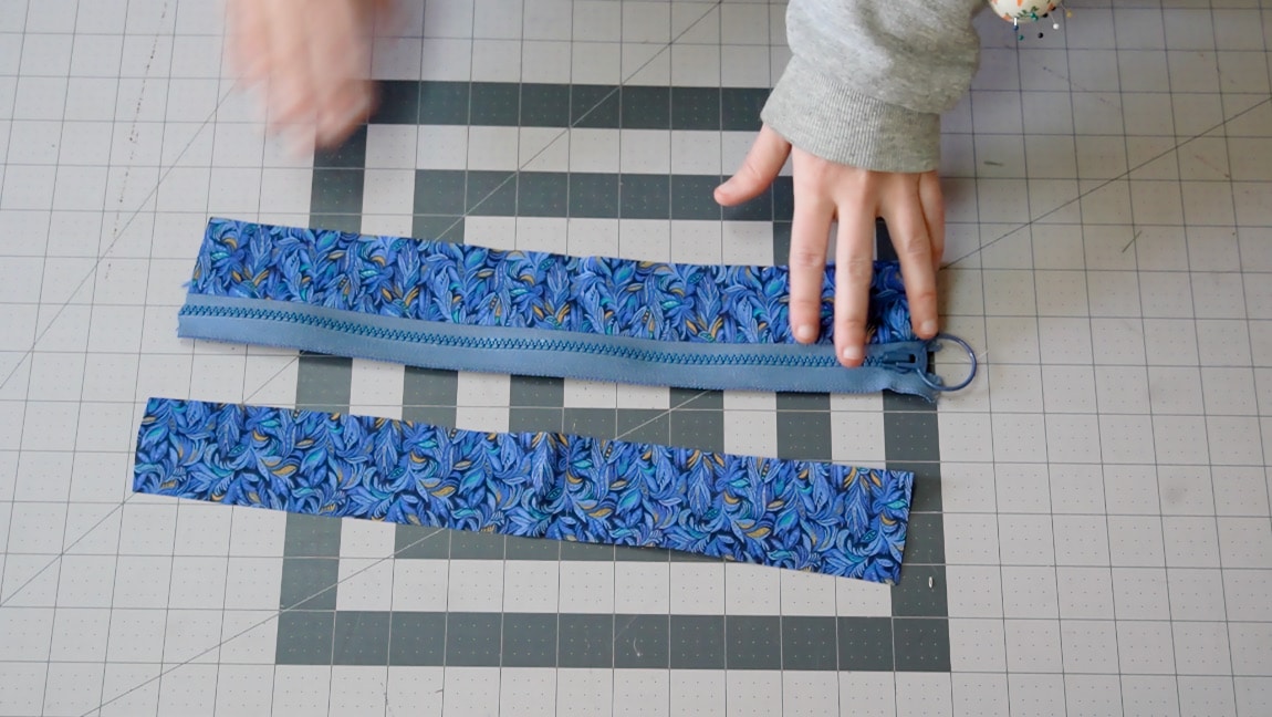 sew zipper to one side