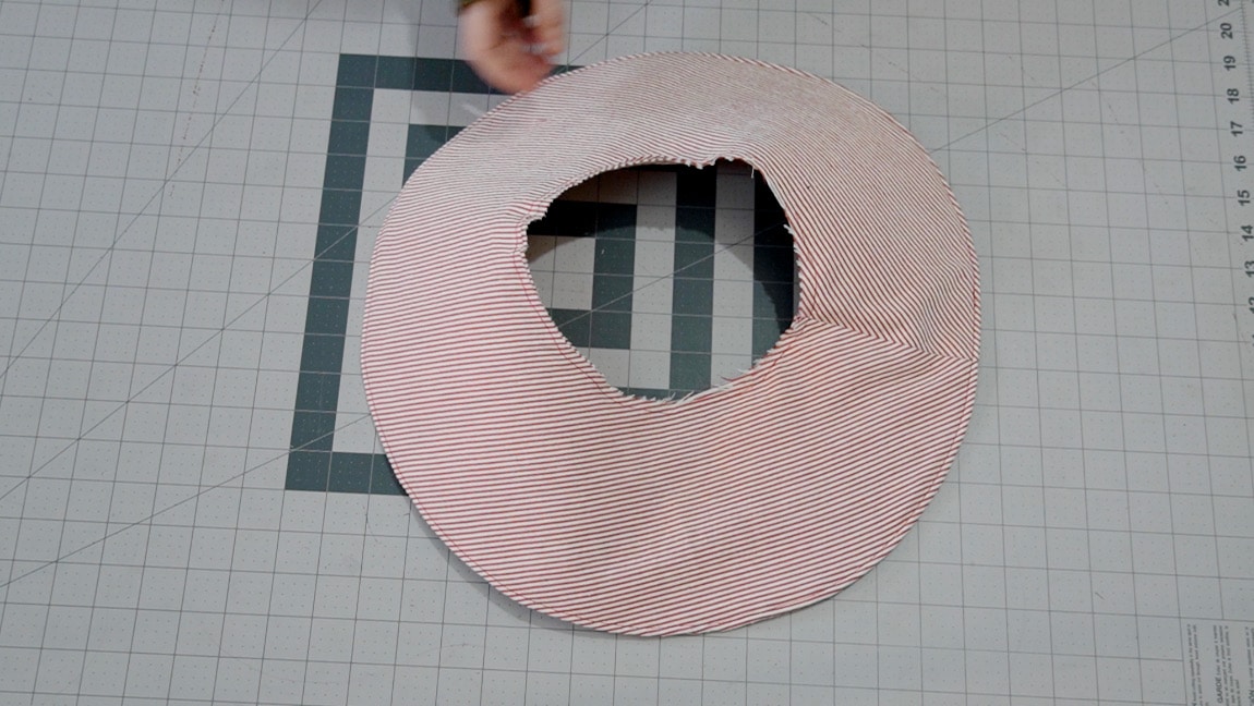 turn brim to right side