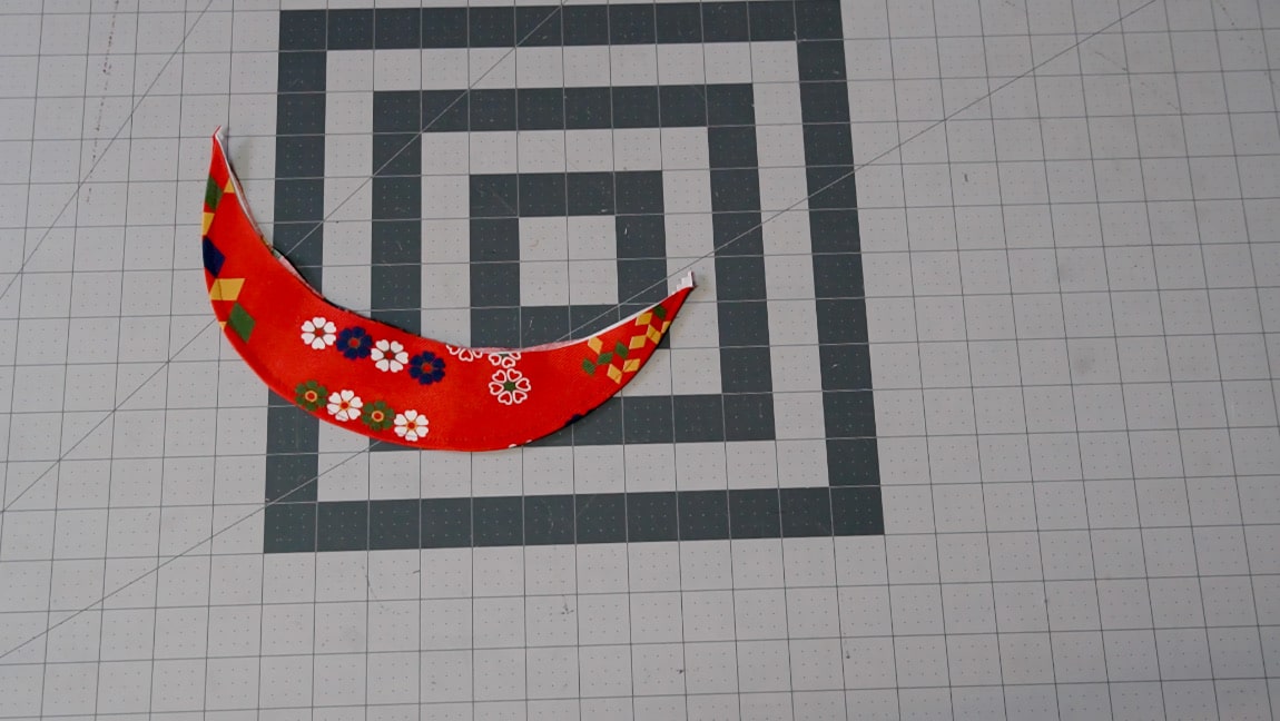 turn brim to right side