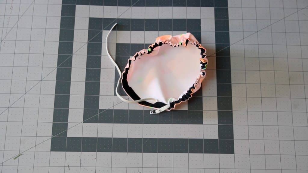 add elastic to the bias tape casing