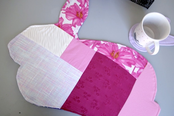 diy bunny placemat and coaster