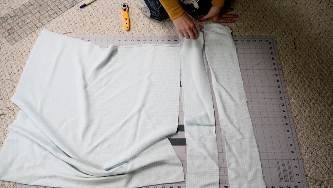 cut strips the length of the fabric