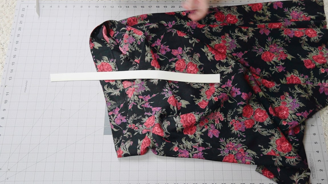 add elastic to the casing