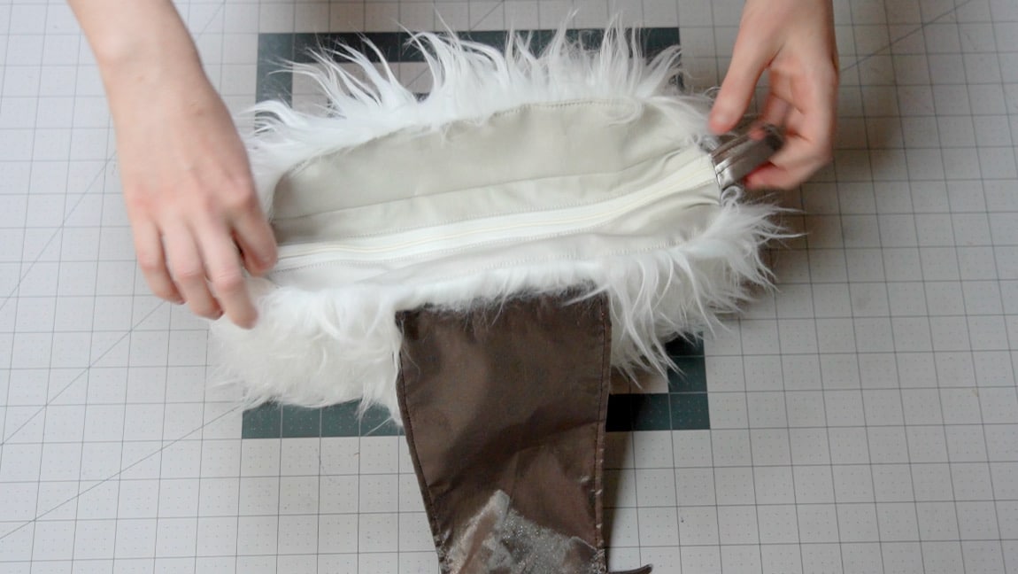 put lining inside bag