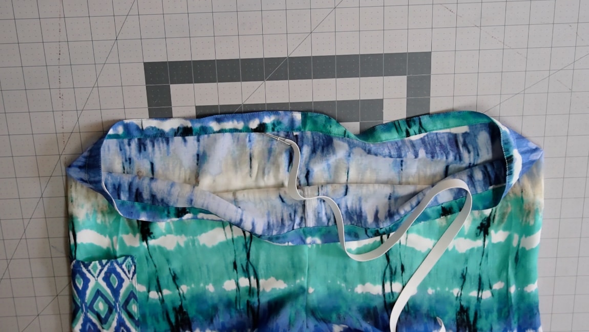 add elastic to casing