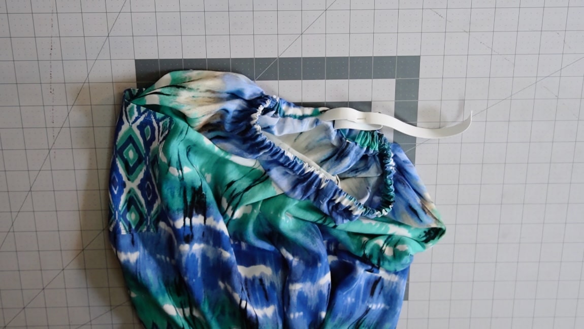 add elastic to casing