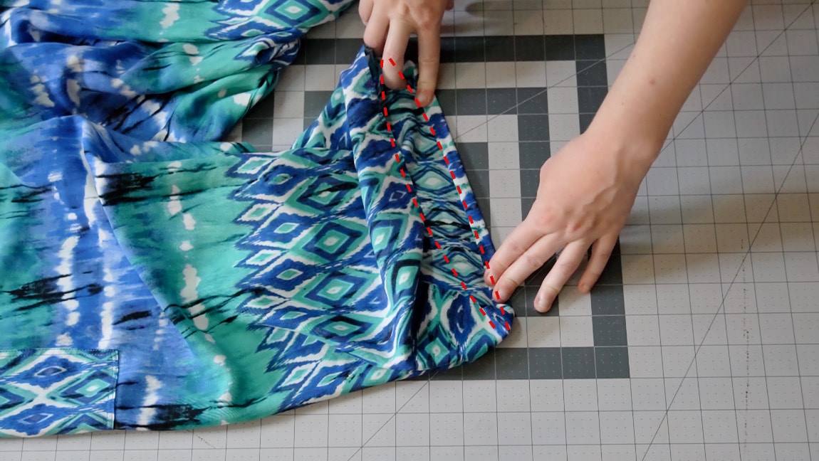 hem bottom of pants