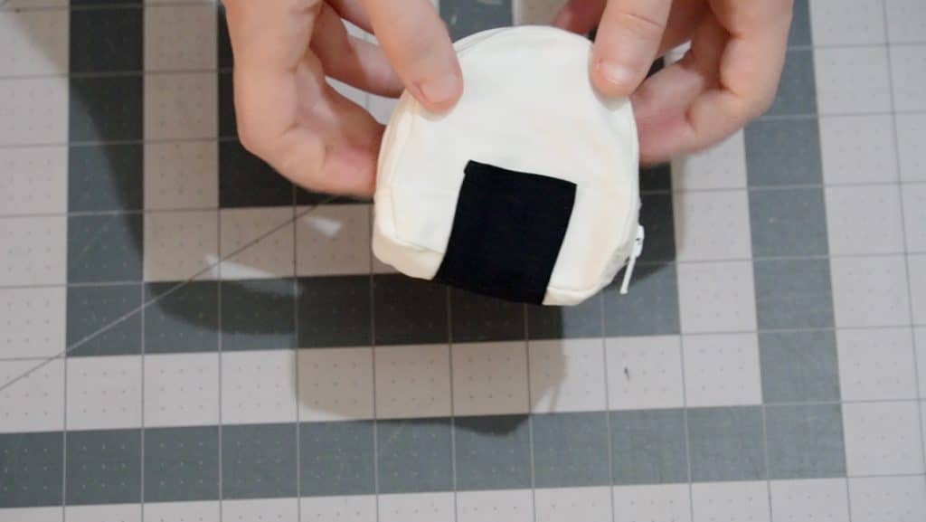 finished onigiri purse