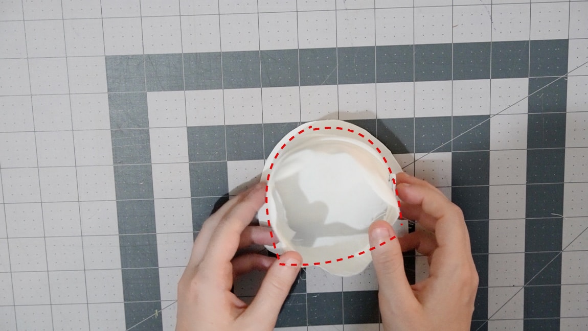 sew the front and back onigiri to the zipper band