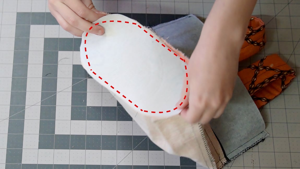 sew the base to the bag