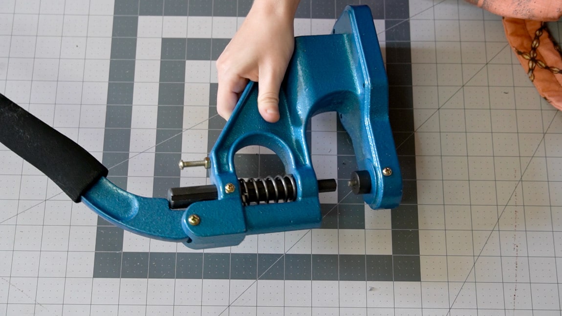 apply grommets